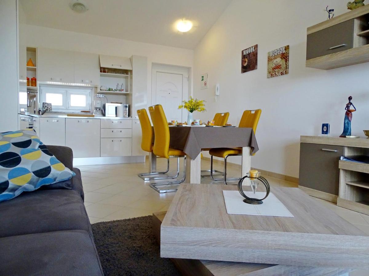 Apartment Bellavista Новиград Экстерьер фото